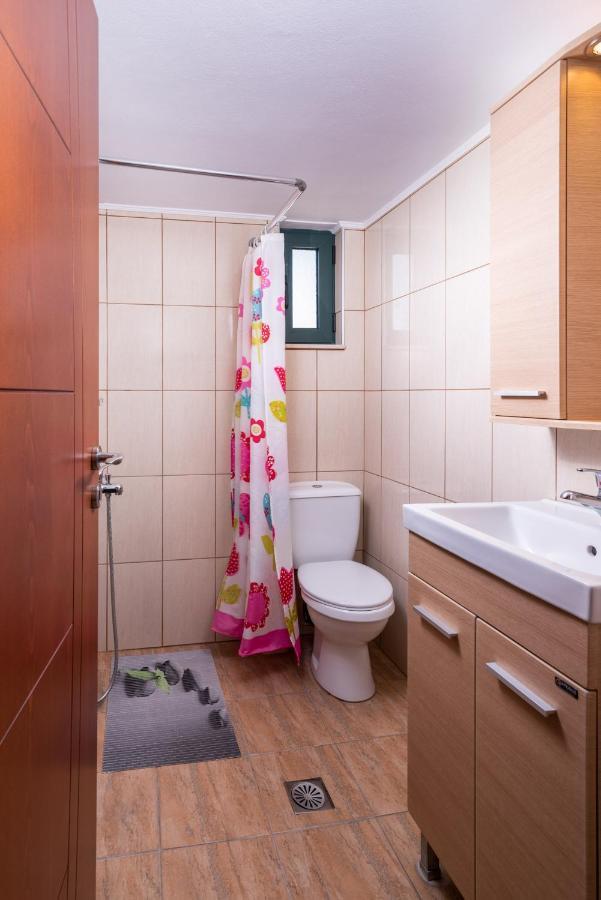 Vrisanos Lägenhet Pitsidia Exteriör bild